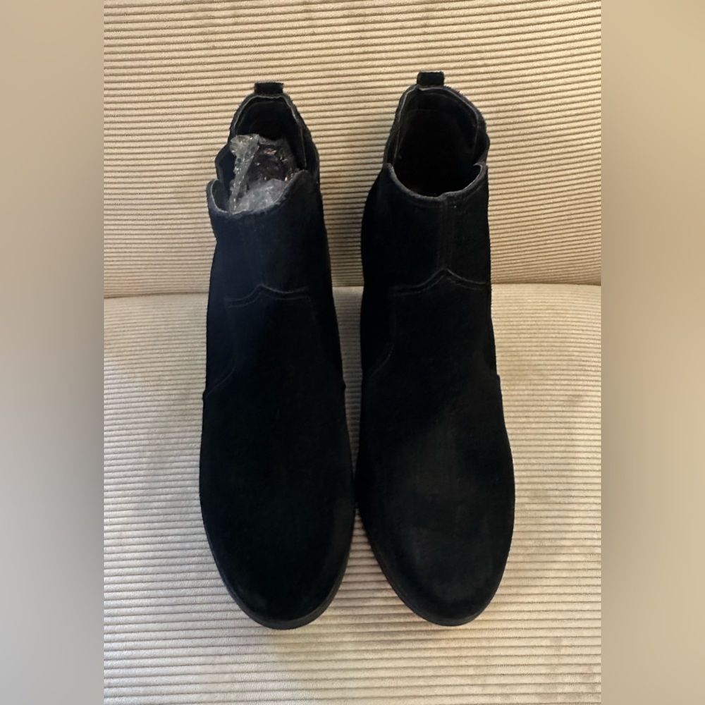 Women’s Koolaburra by UGG Dezi Short Boots - size 10 - Picture 6 of 8